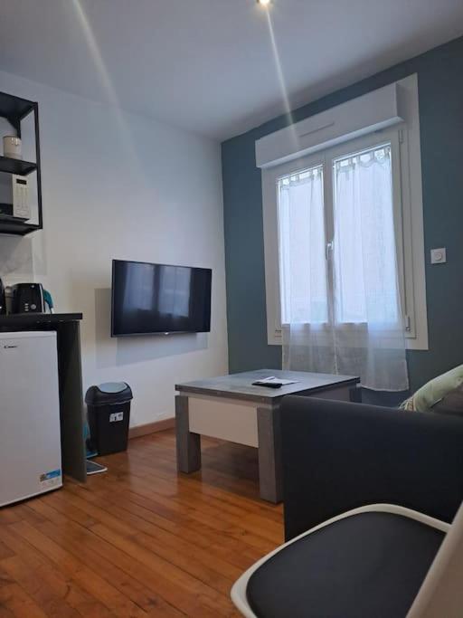 T2 Tom Krist. / Circuit 24H / Oasis /Antares Apartment เลอม็องส์ ภายนอก รูปภาพ