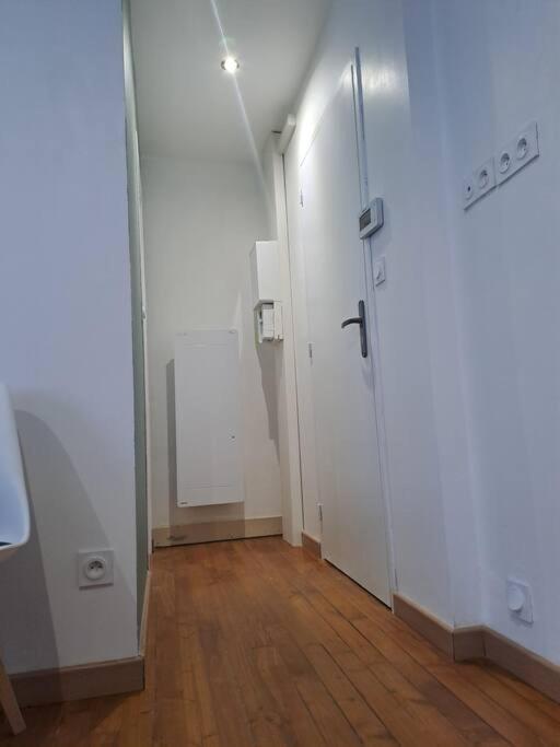 T2 Tom Krist. / Circuit 24H / Oasis /Antares Apartment เลอม็องส์ ภายนอก รูปภาพ