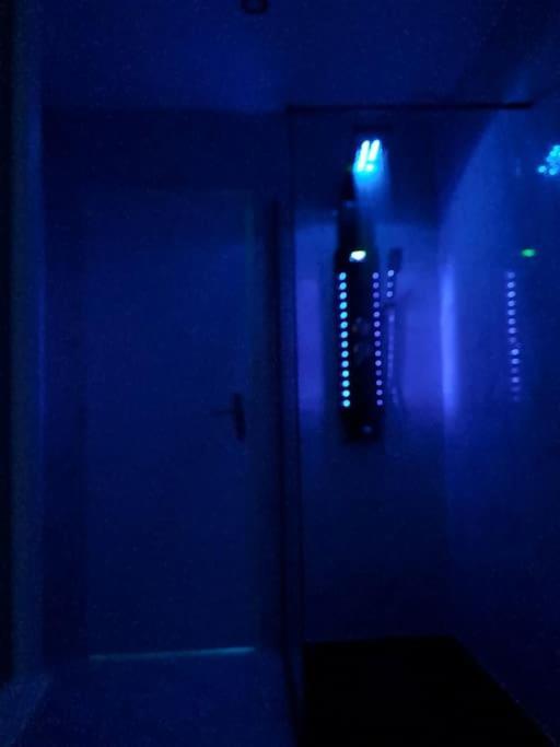 T2 Tom Krist. / Circuit 24H / Oasis /Antares Apartment เลอม็องส์ ภายนอก รูปภาพ